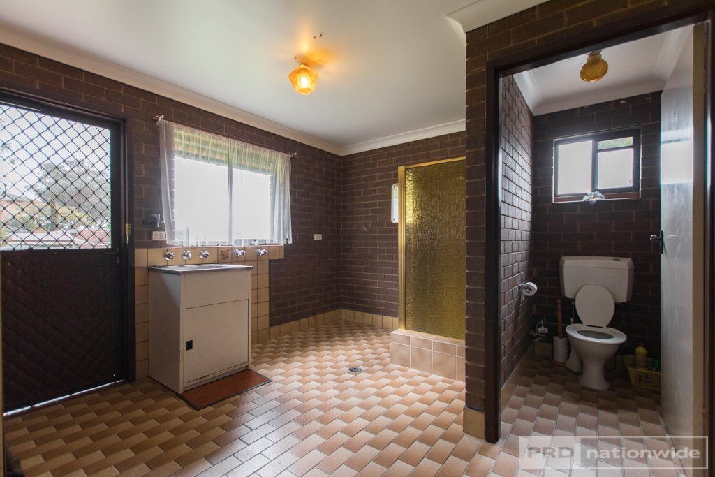 207 Wynyard Street TUMUT 13