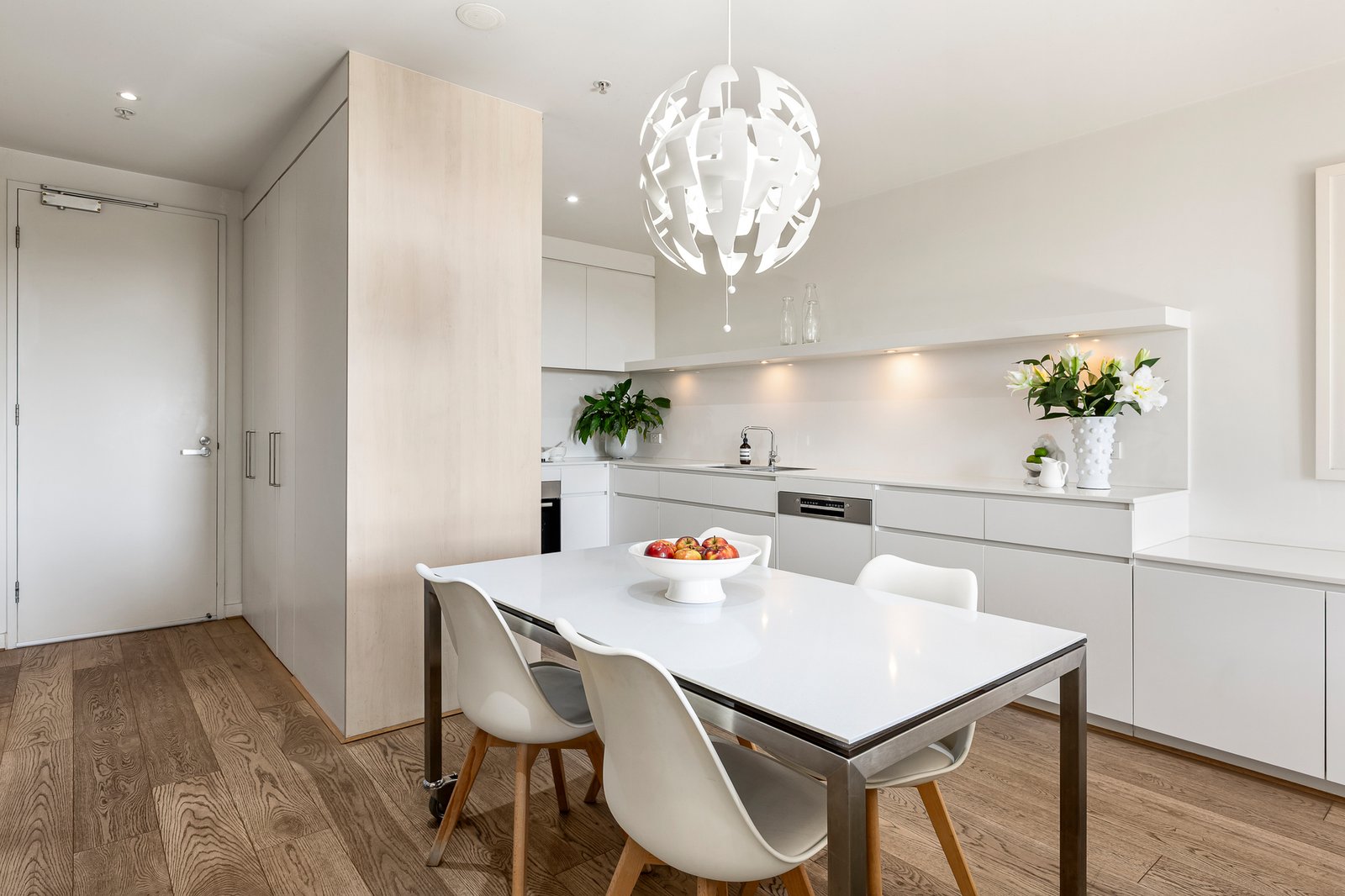 Gallery: 207/13 Wellington Street