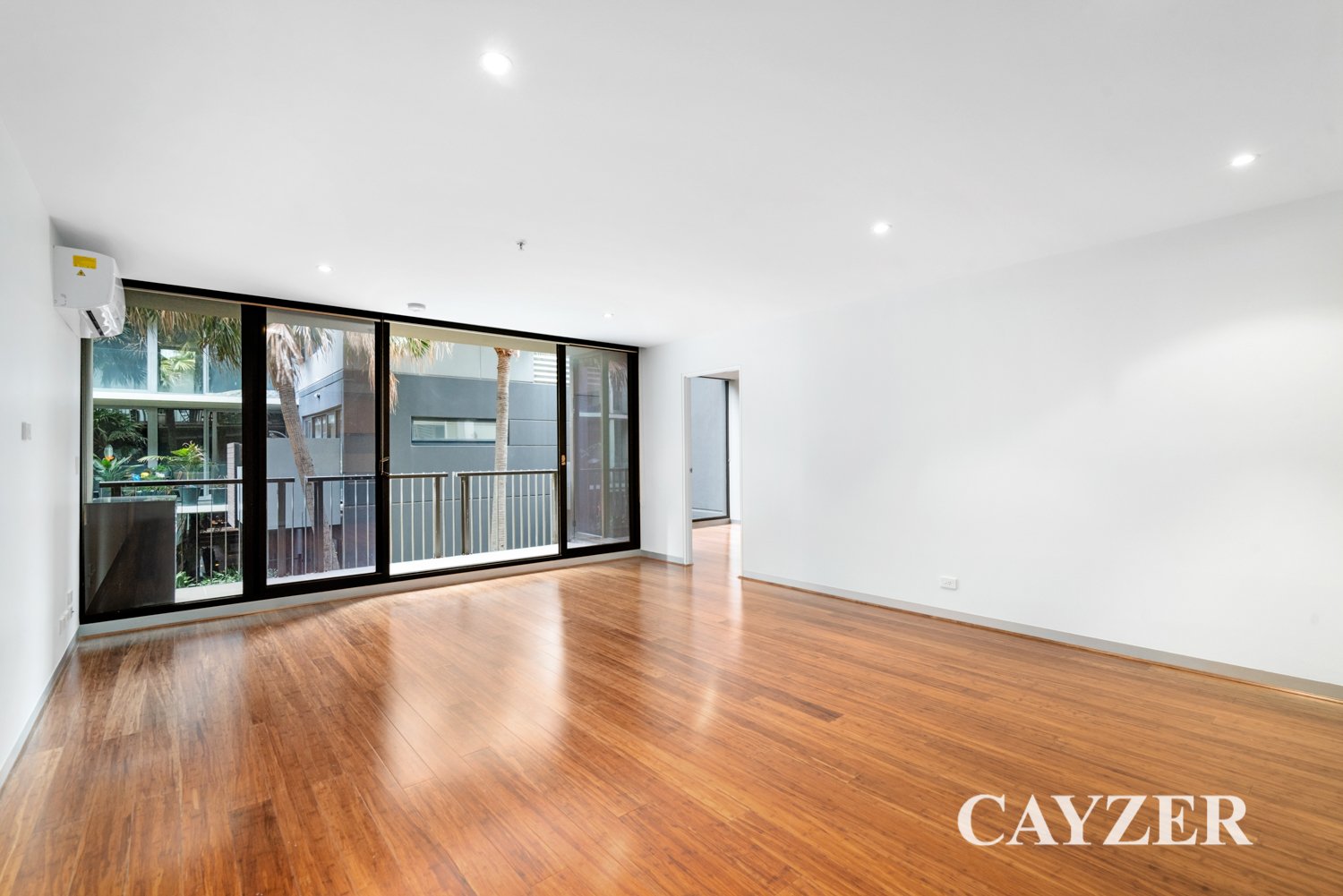 Gallery: 207/15 Pickles Street