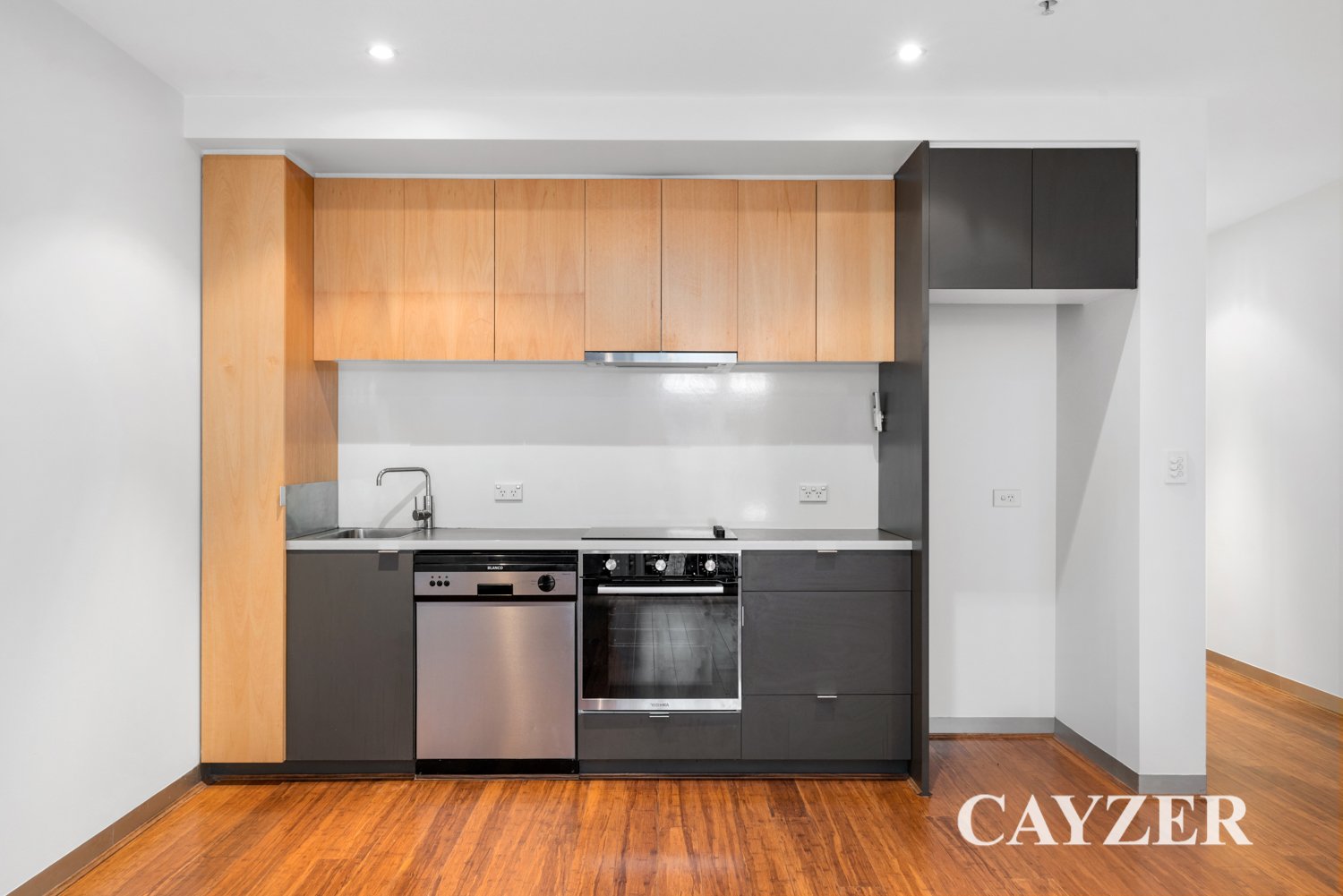 Gallery: 207/15 Pickles Street