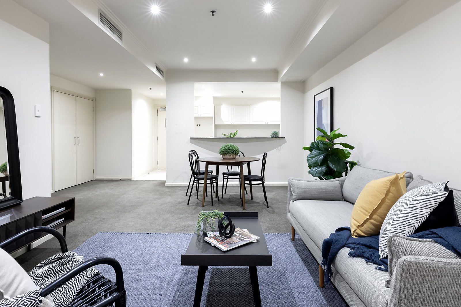 207/15 Queens Road, Melbourne VIC