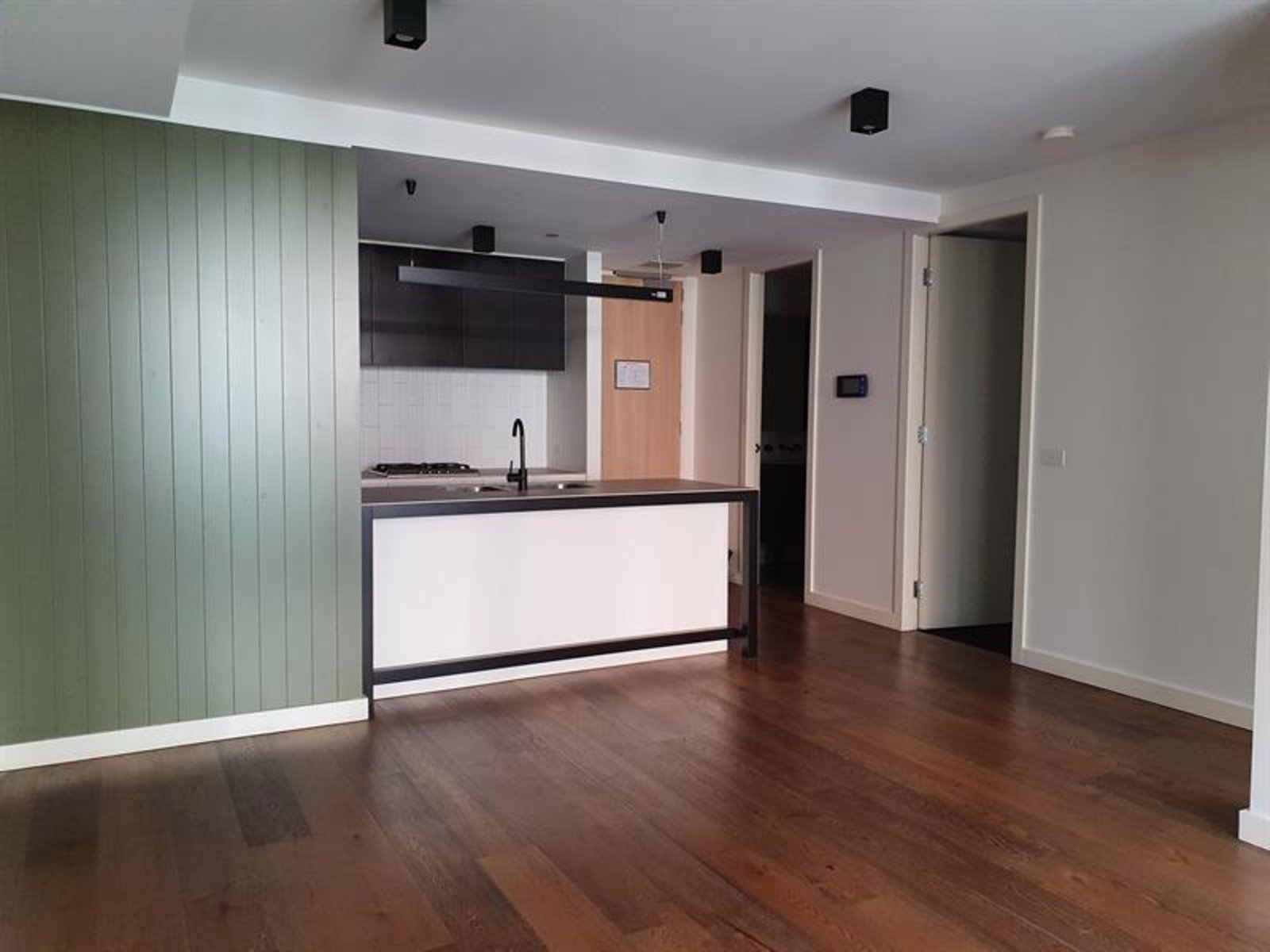 Gallery: 207/182-186 Whitehorse Road