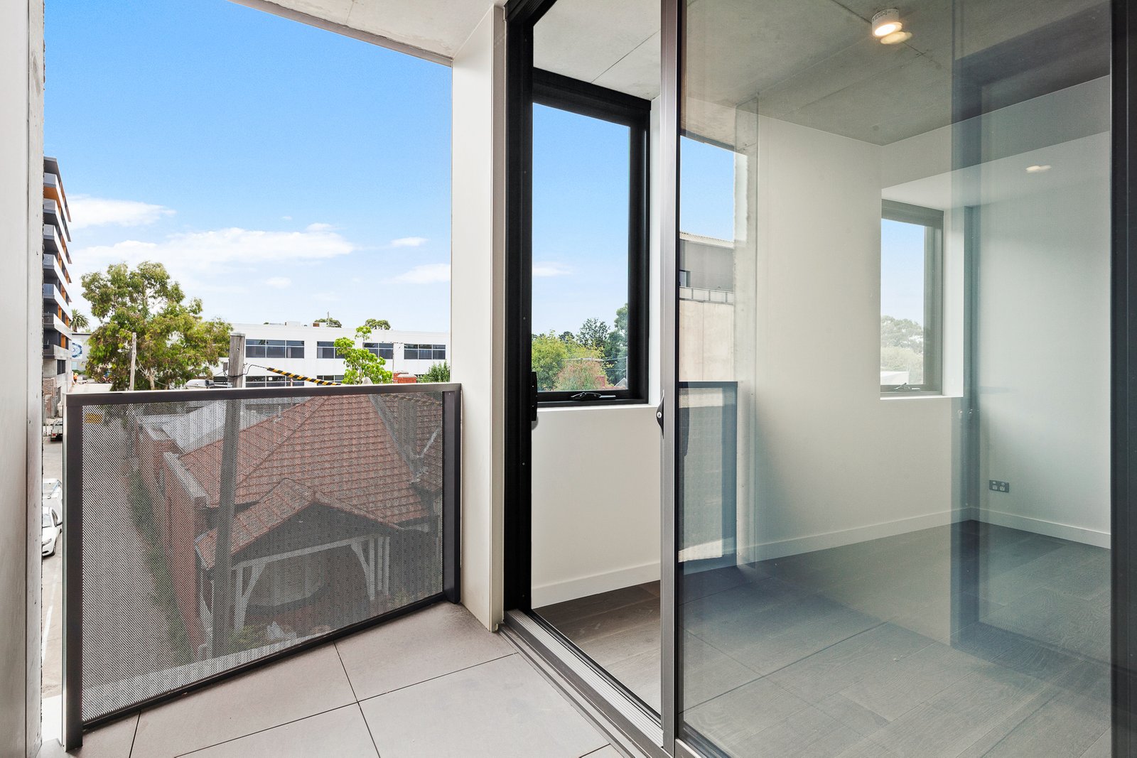 Gallery: 207/196 St Kilda Road