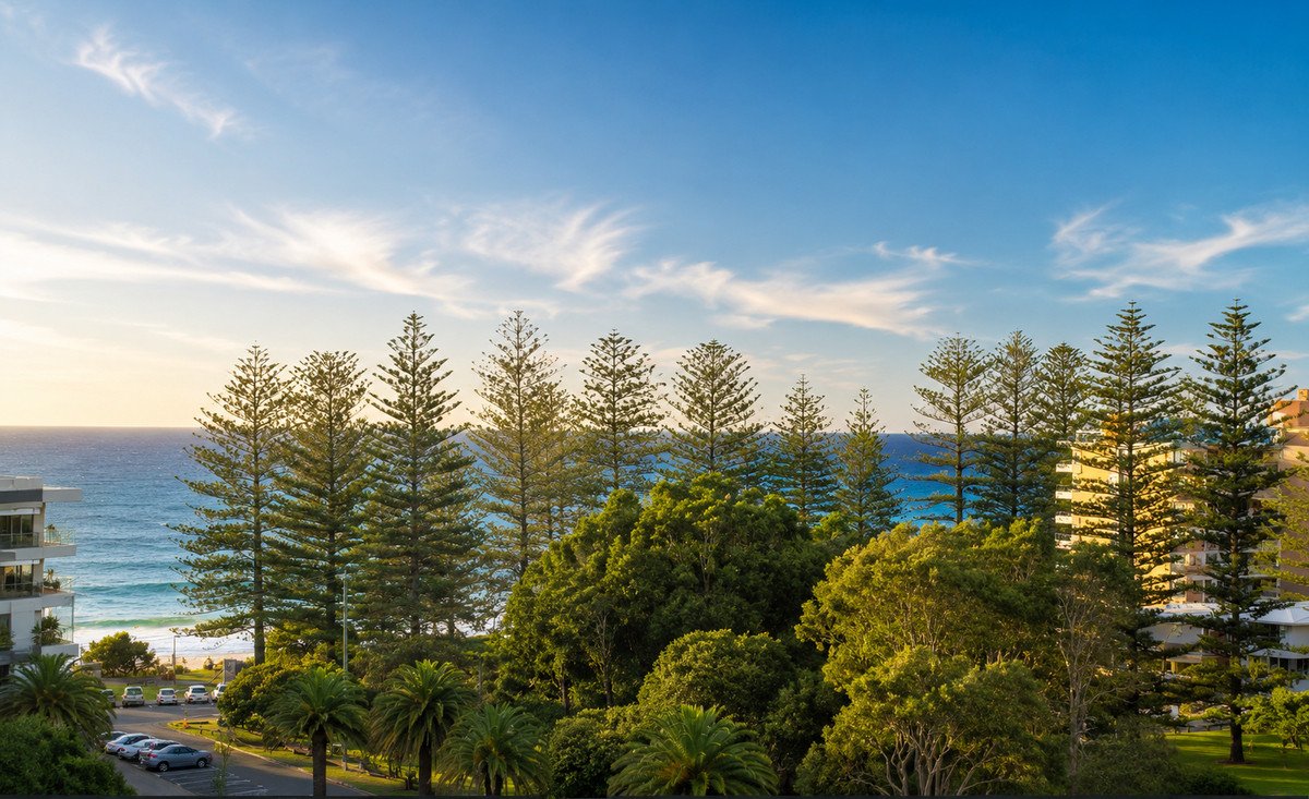 2072/1 Ocean Street BURLEIGH HEADS 3