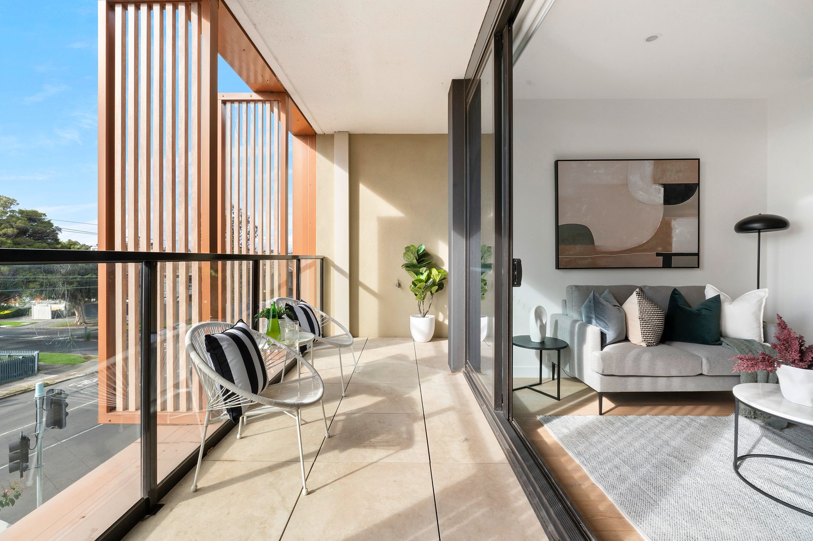 Gallery: 207/247 Neerim Road