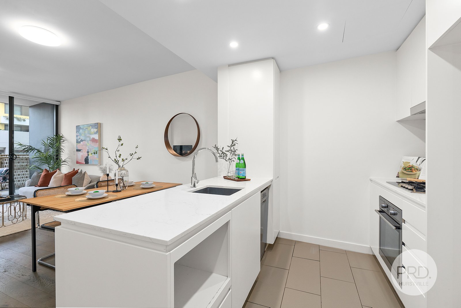 207/25 Treacy Street HURSTVILLE 5