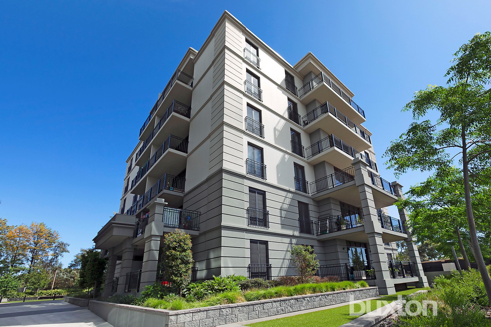Gallery: 207/3 Remington Drive