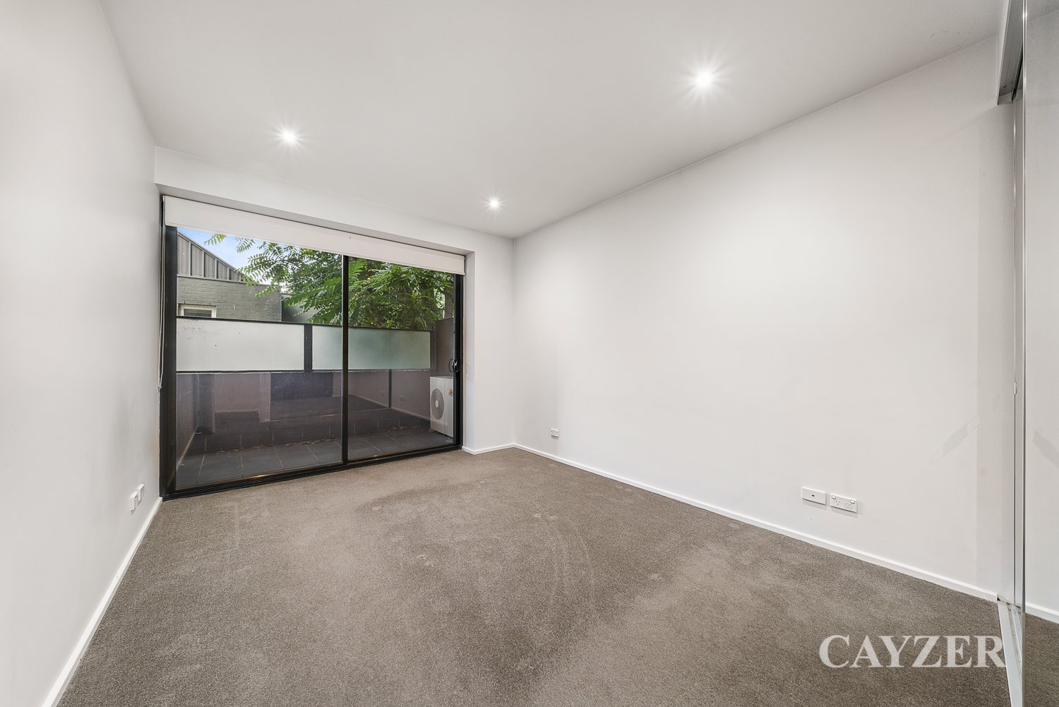 Gallery: 207/348 Beaconsfield Parade