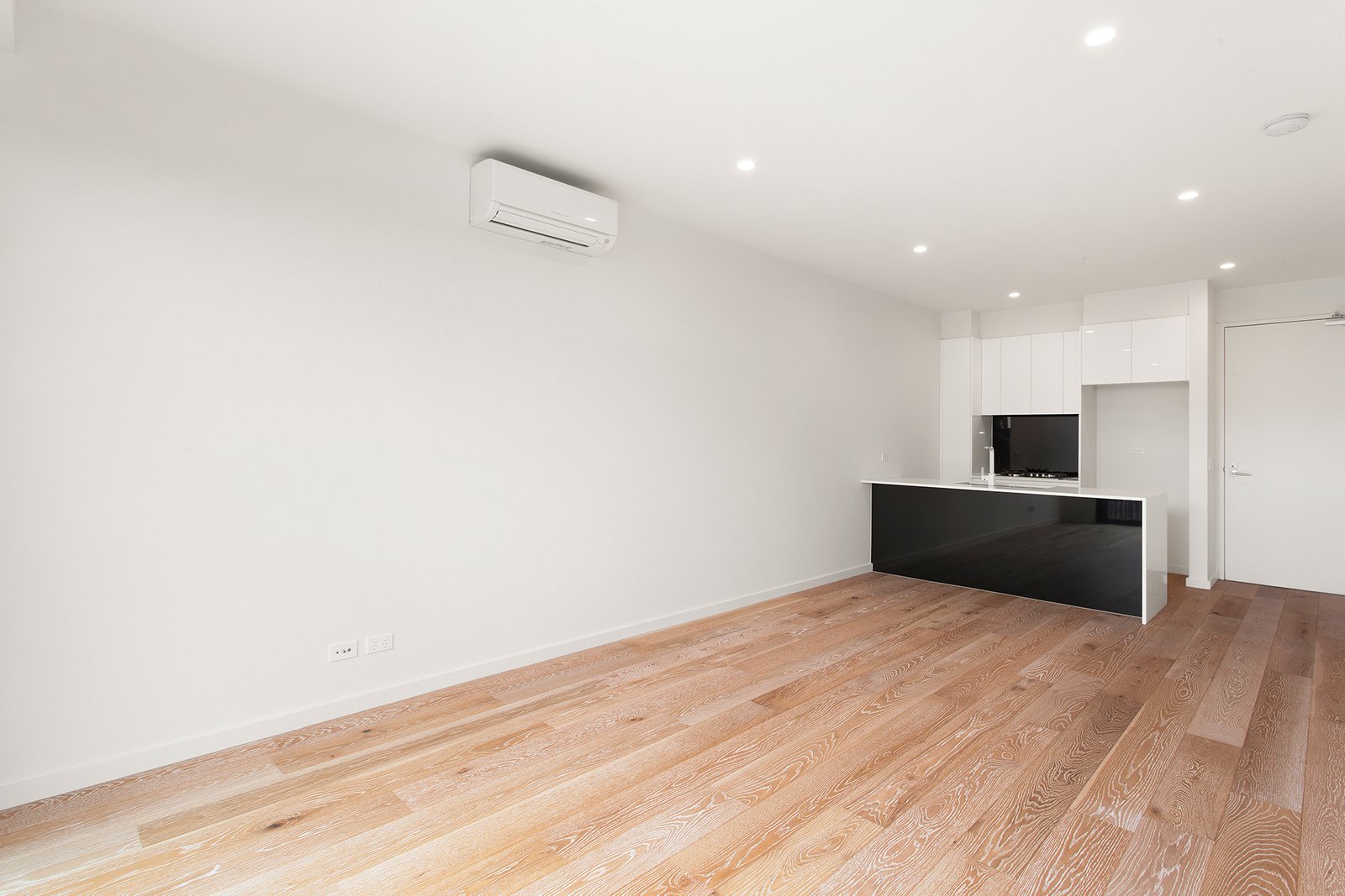 Gallery: 207/39-41 Mavho Street