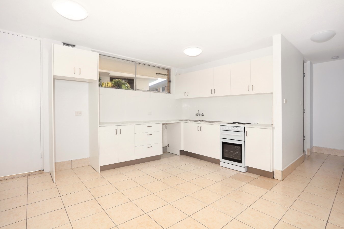 207/40 The Esplanade SURFERS PARADISE 5