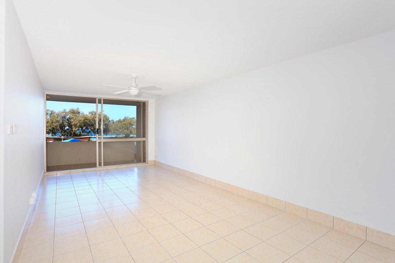207/40 The Esplanade SURFERS PARADISE 8