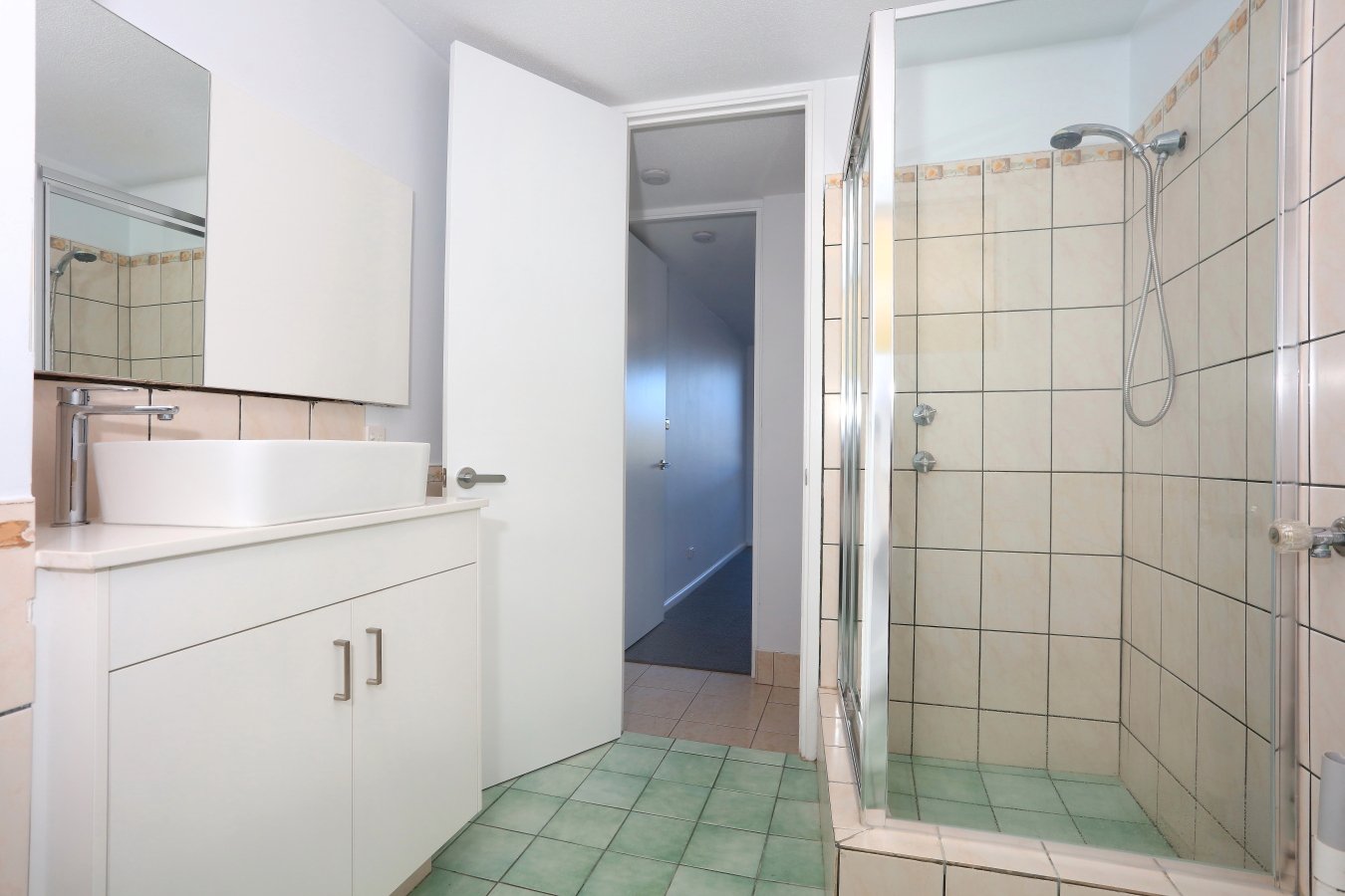 207/40 The Esplanade SURFERS PARADISE 12
