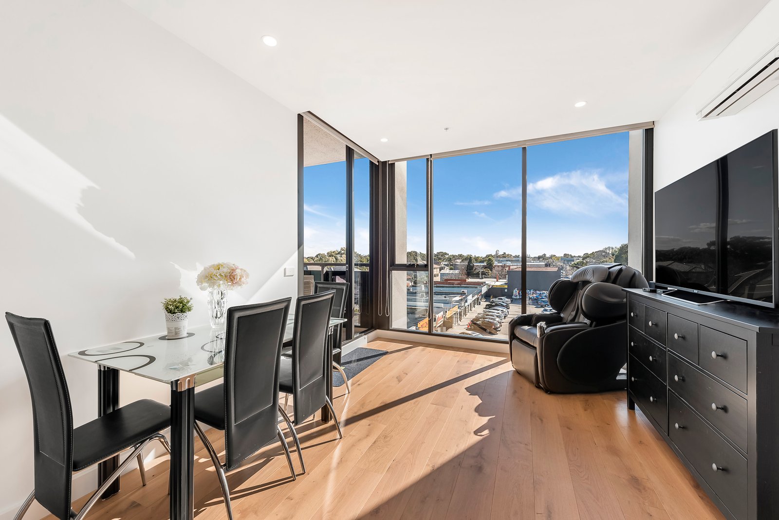 Gallery: 207/427 Hampton Street