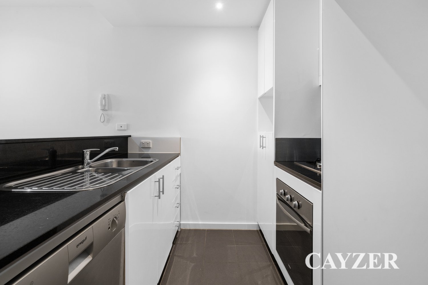 Gallery: 207/52 Nott Street