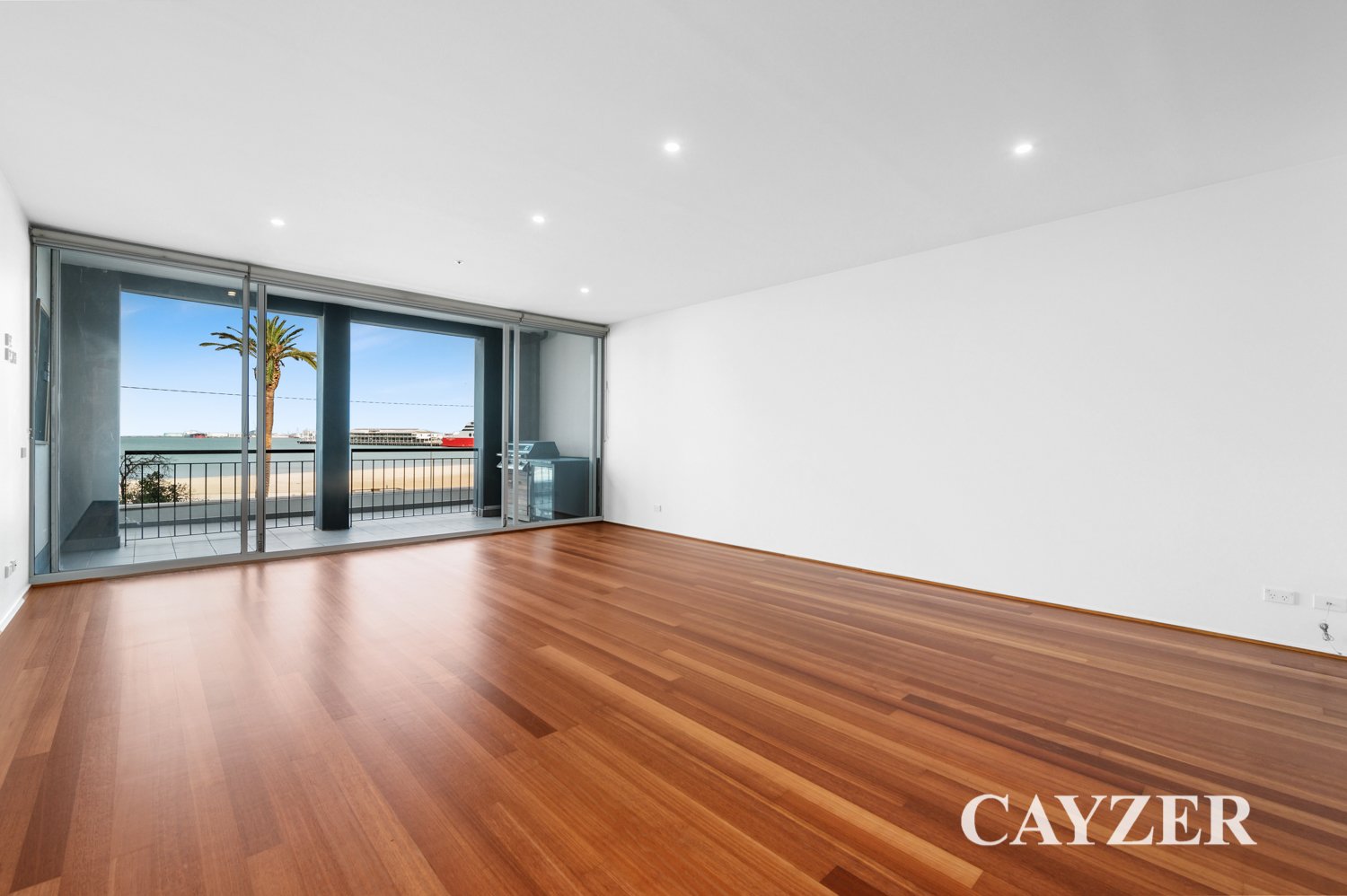 Gallery: 207/55 Beach Street