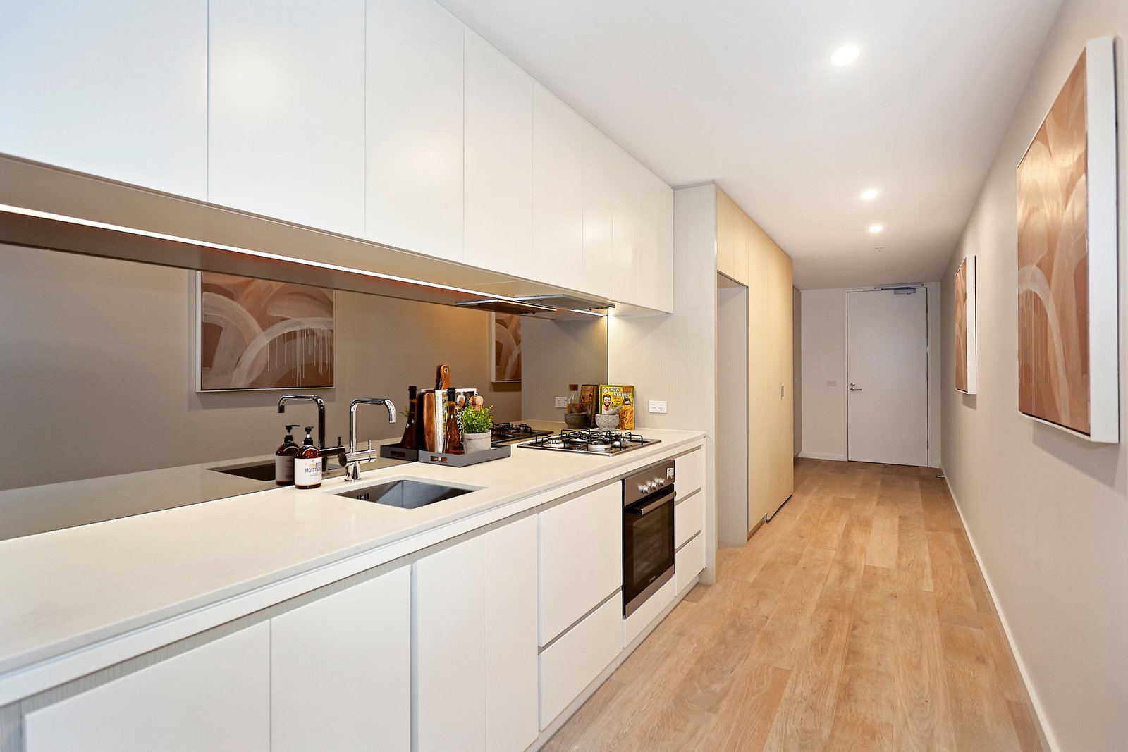 Gallery: 207/68-70 Dorcas Street