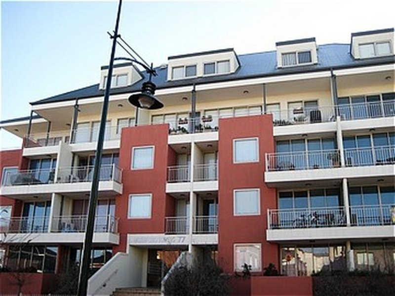 Photos: 207/77 Village Way