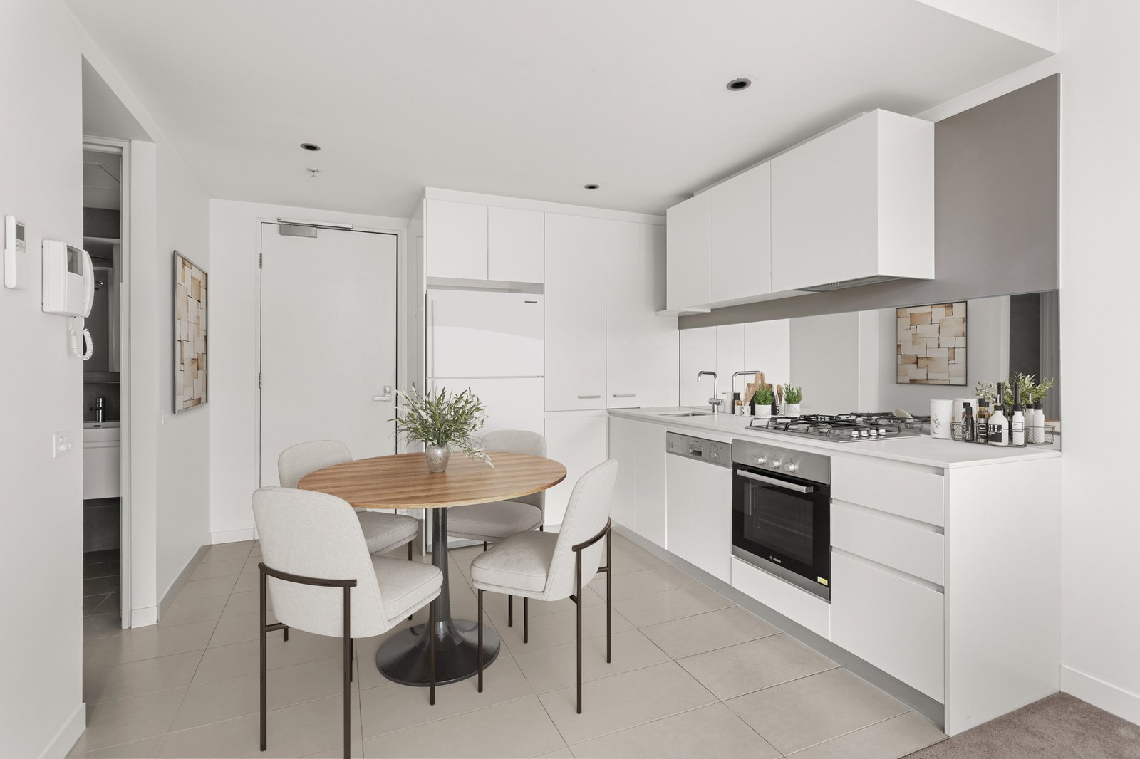 Gallery: 207/770B Toorak Road