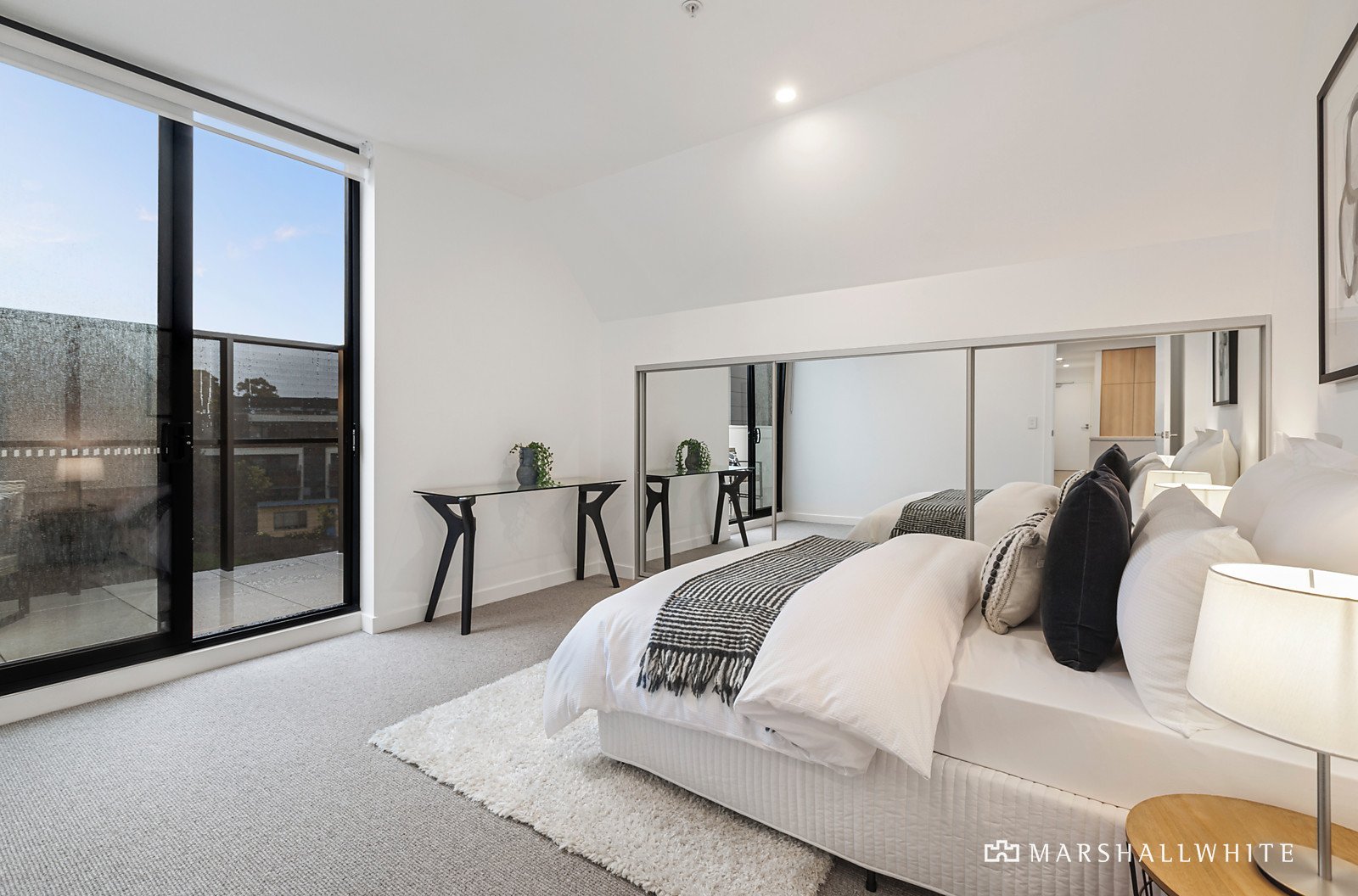 207/777 Doncaster Road, Doncaster, VIC