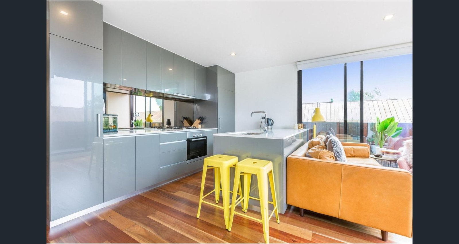 Gallery: 207/88 Dow Street