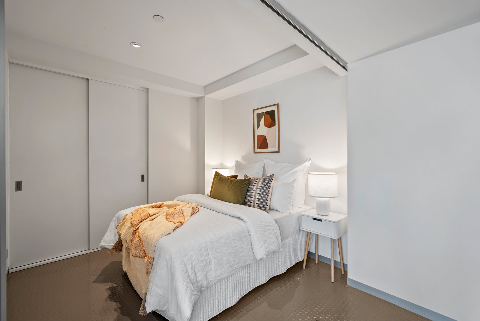 Gallery: 207/9 Commercial Road