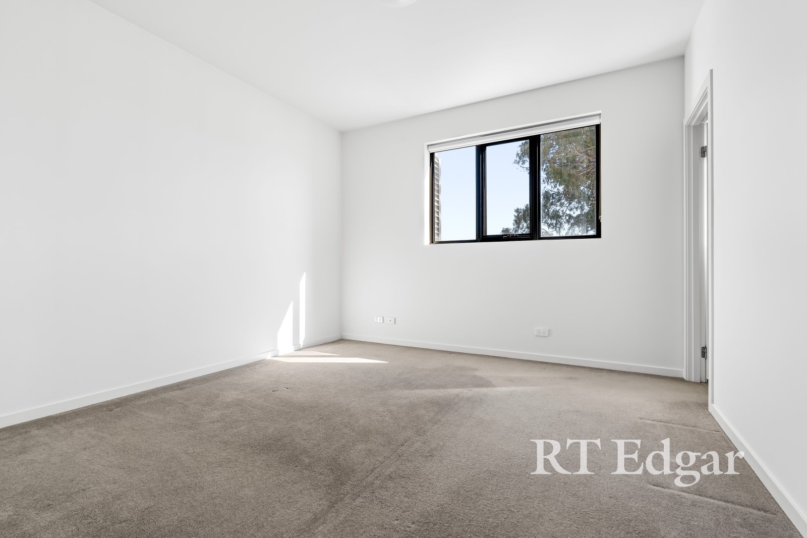 Real Estate and Property in 207/90 Epping Road, Epping, VIC