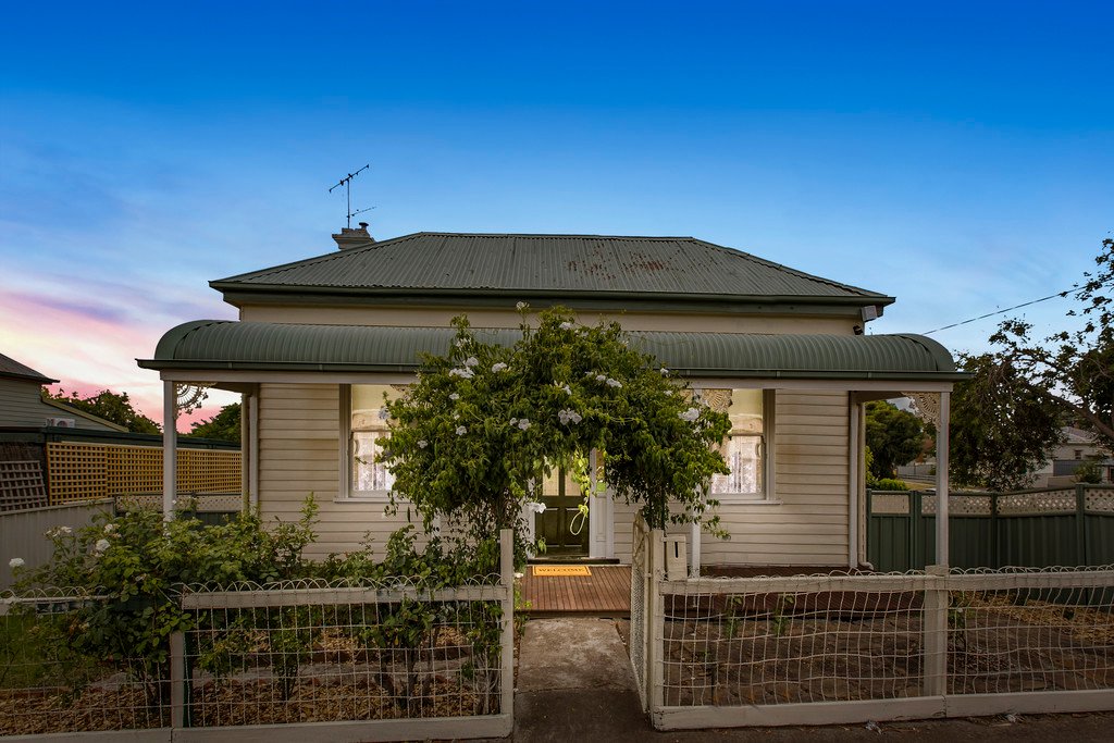 208 Arnold Street BENDIGO 1