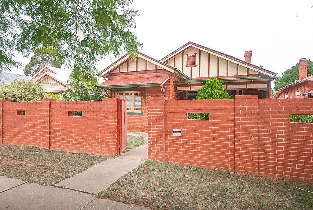 208 Edward Street WAGGA WAGGA 1