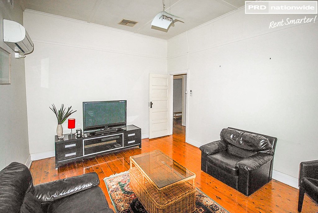 208 Edward Street WAGGA WAGGA 4