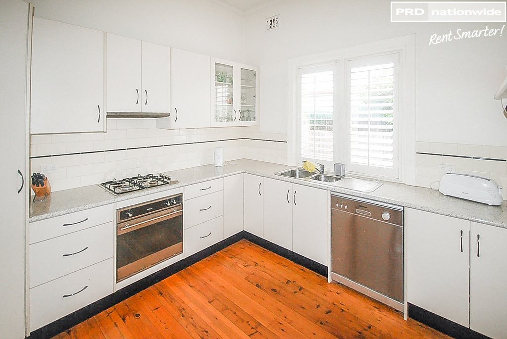 208 Edward Street WAGGA WAGGA 7