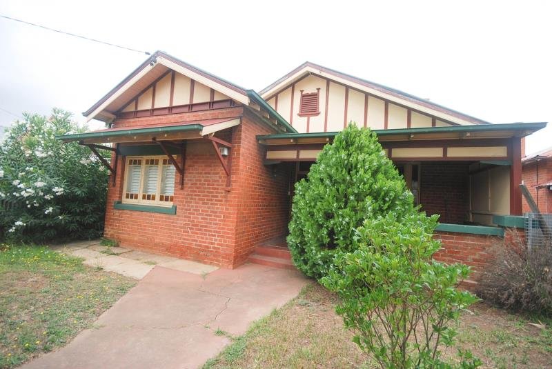 208 Edward Street WAGGA WAGGA 1