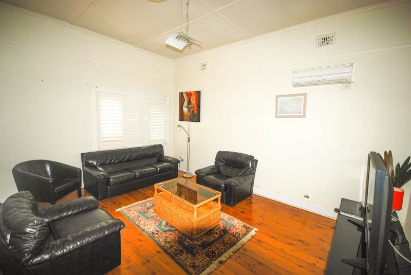 208 Edward Street WAGGA WAGGA 3