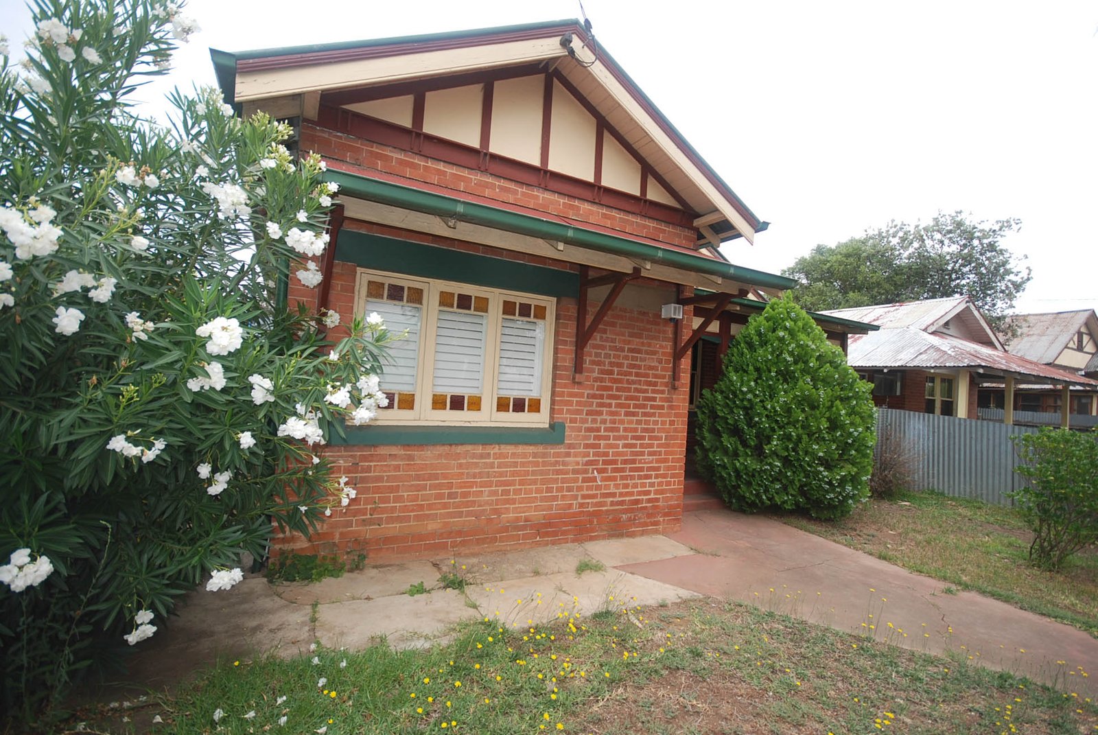 208 Edward Street WAGGA WAGGA 3