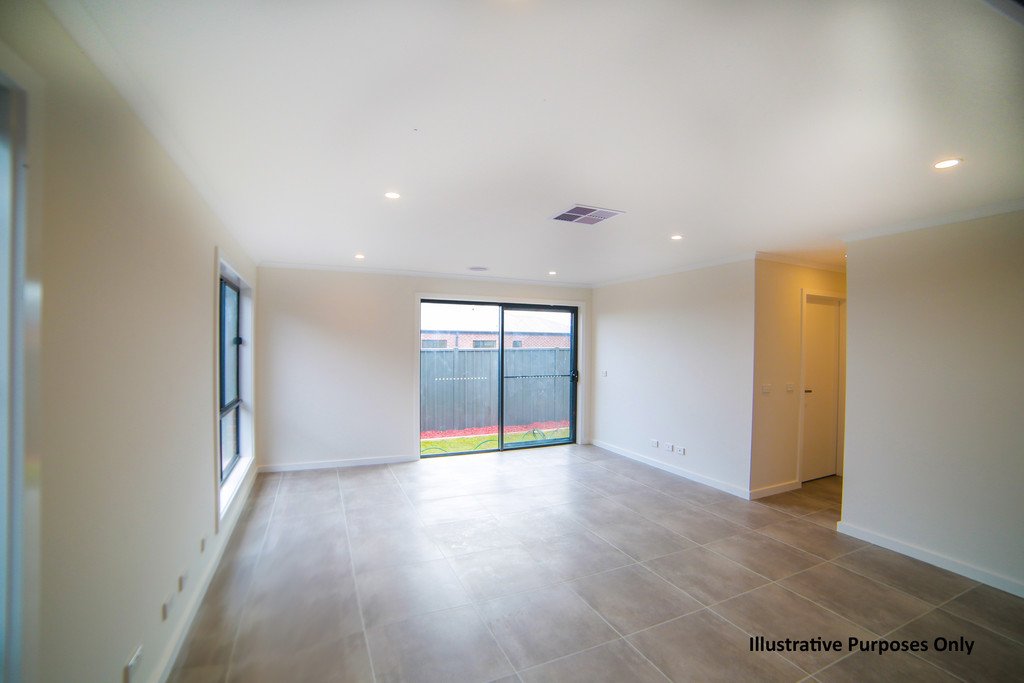 208 Kossuth Street SEBASTOPOL 4