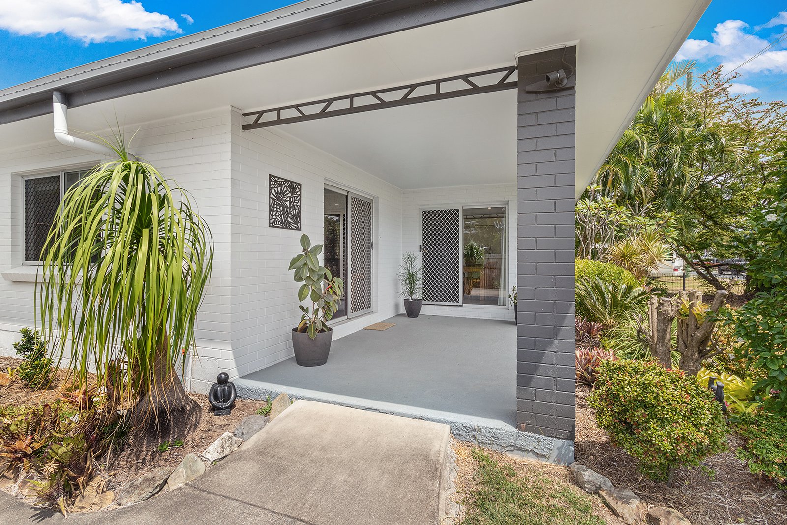 208 Shute Harbour Road CANNONVALE 21