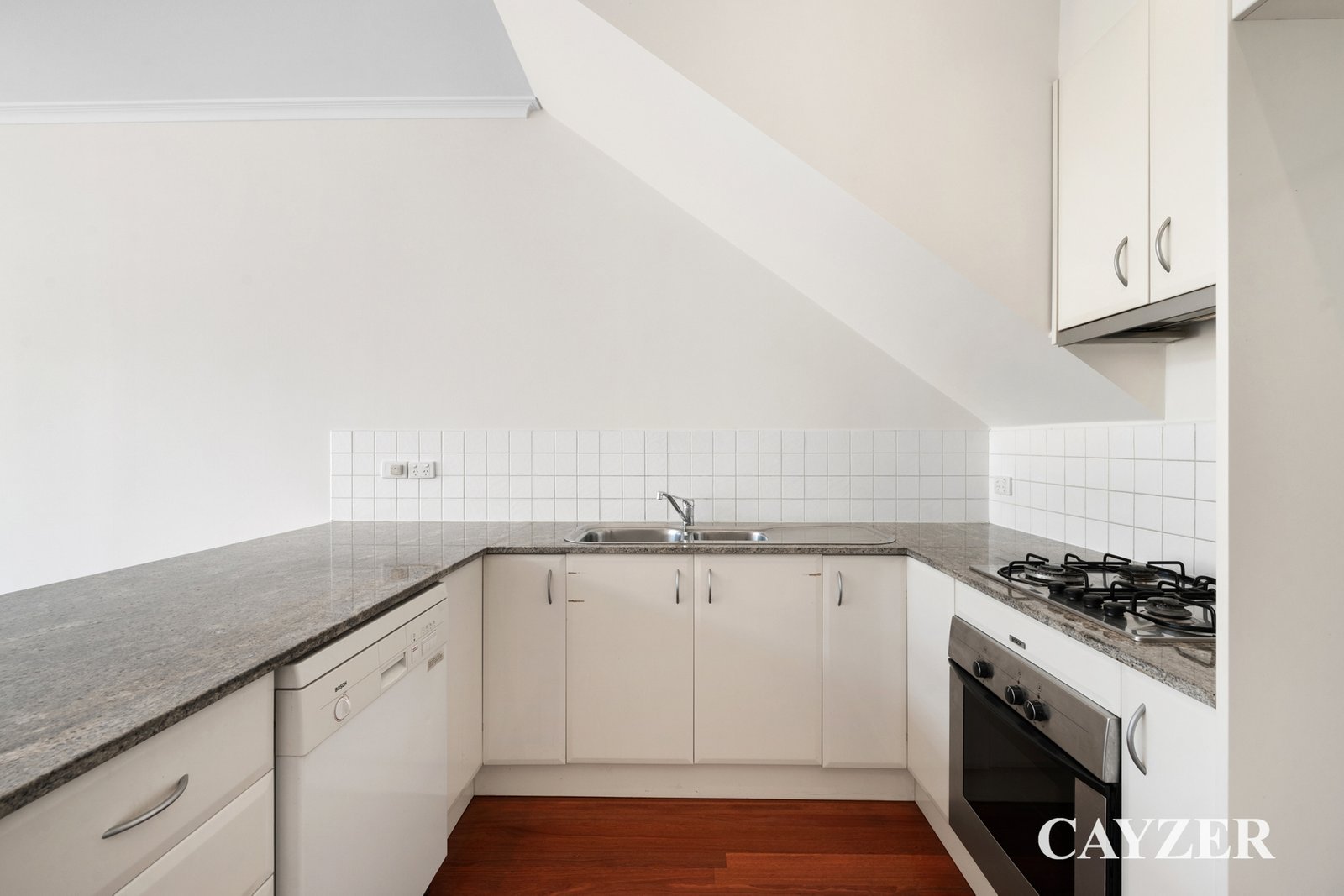 Gallery: 208 Station Street
