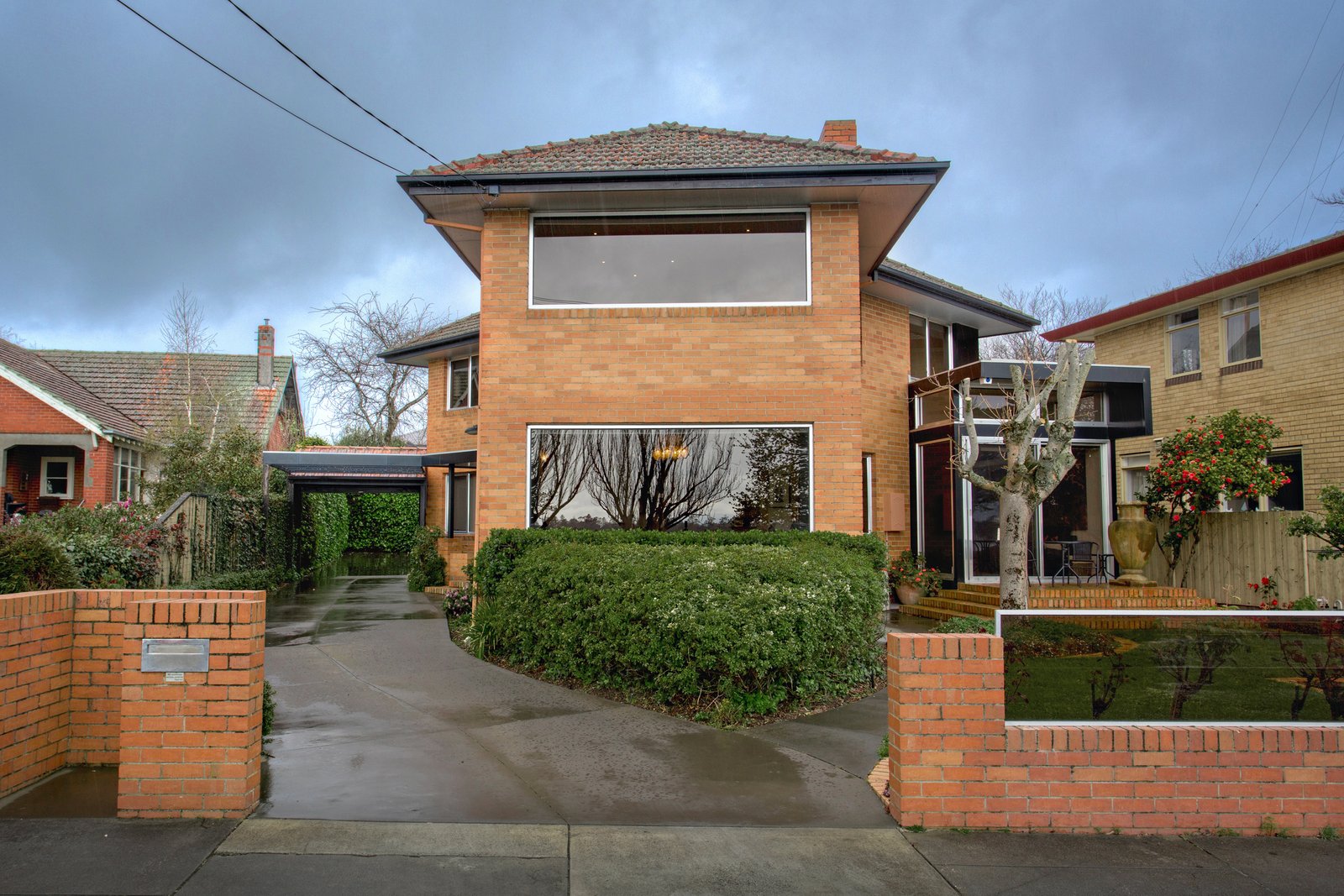 208 Wendouree Parade LAKE WENDOUREE 1