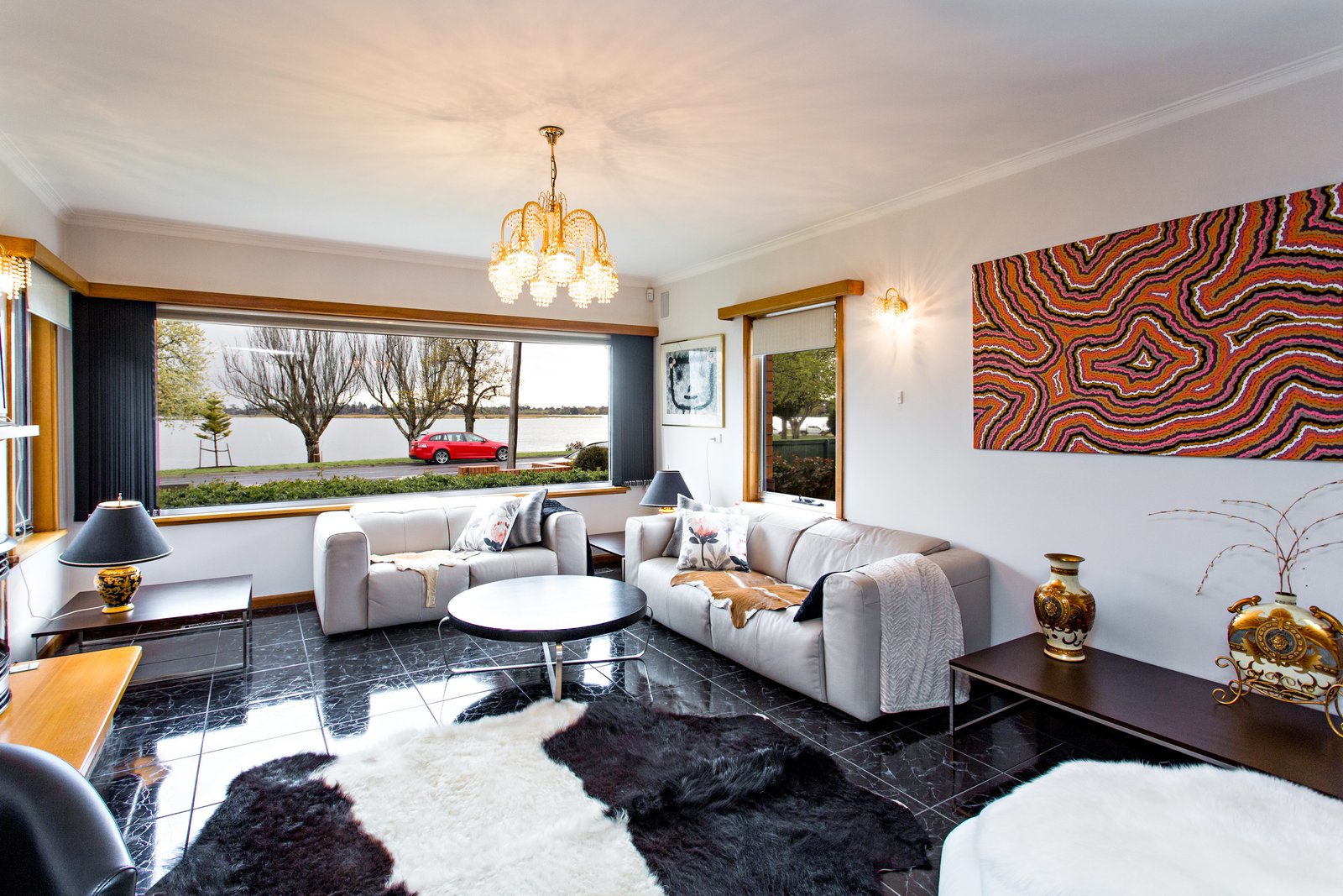 208 Wendouree Parade LAKE WENDOUREE 2