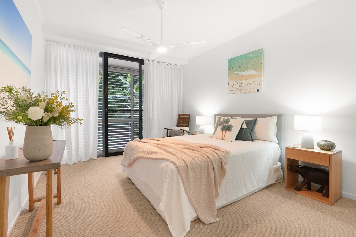 2081/1 Ocean Street Burleigh Heads 21