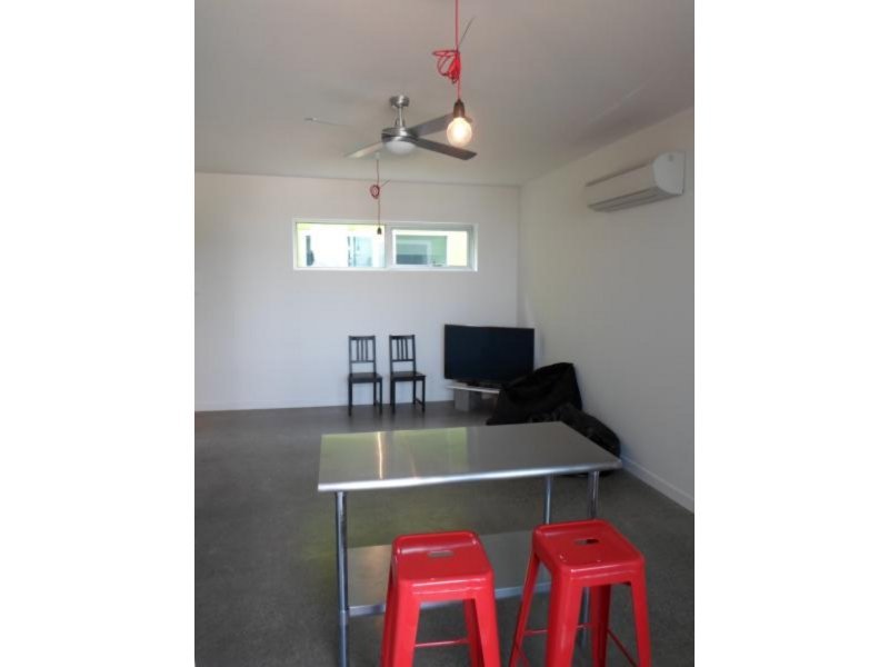 Gallery: 208/2 Alexander Street