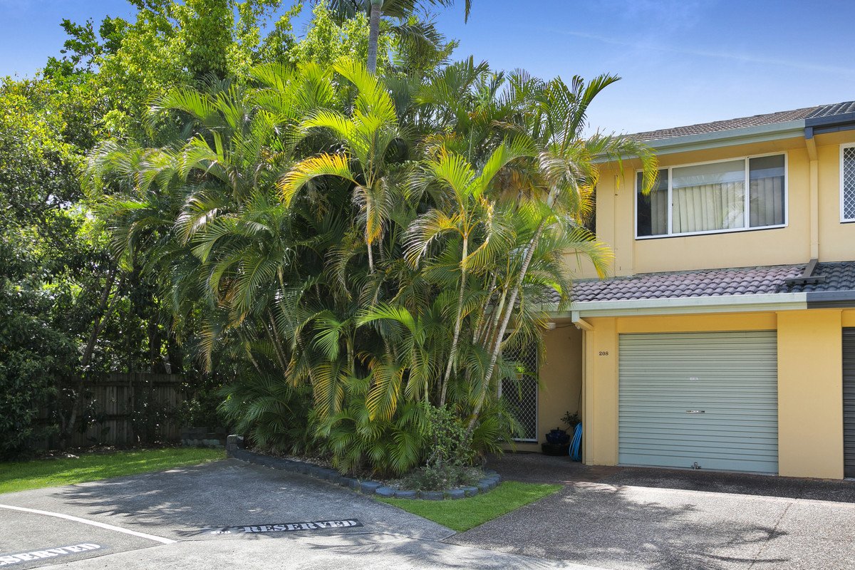 208/215 Cottesloe Drive Mermaid Waters 4