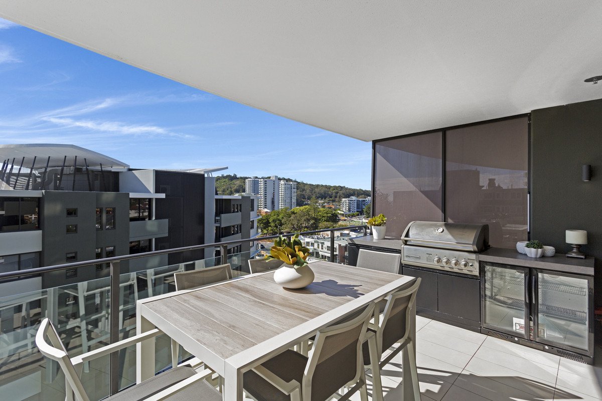 2082/2-14 The Esplanade Burleigh Heads 13