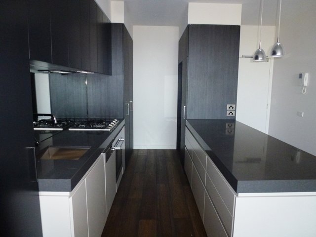 Gallery: 208/380 Bay Street