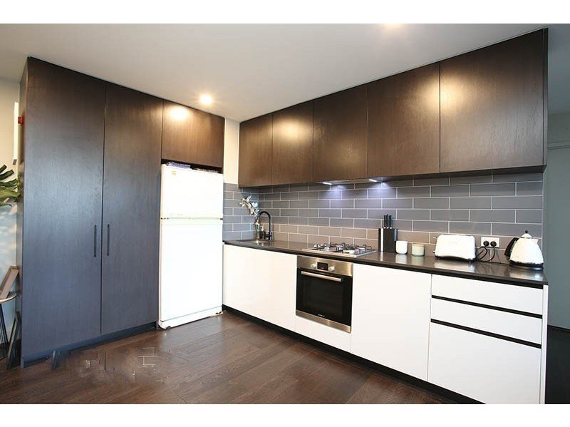 Gallery: 208/4-6 Station Street