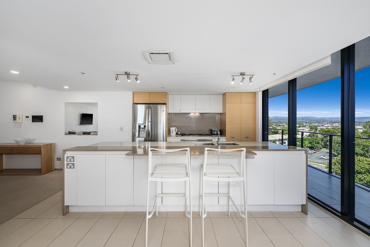 2084/2-14 The Esplanade Burleigh Heads 11