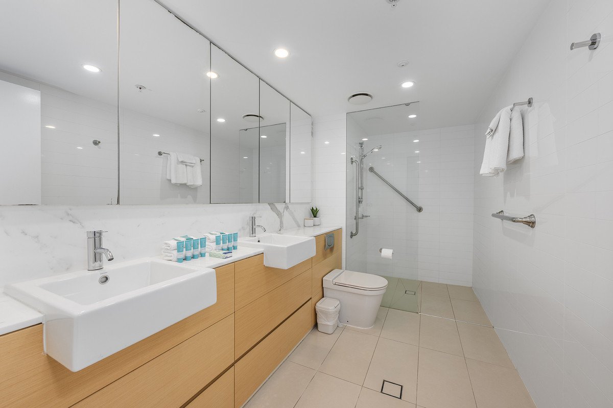 2084/2-14 The Esplanade Burleigh Heads 16