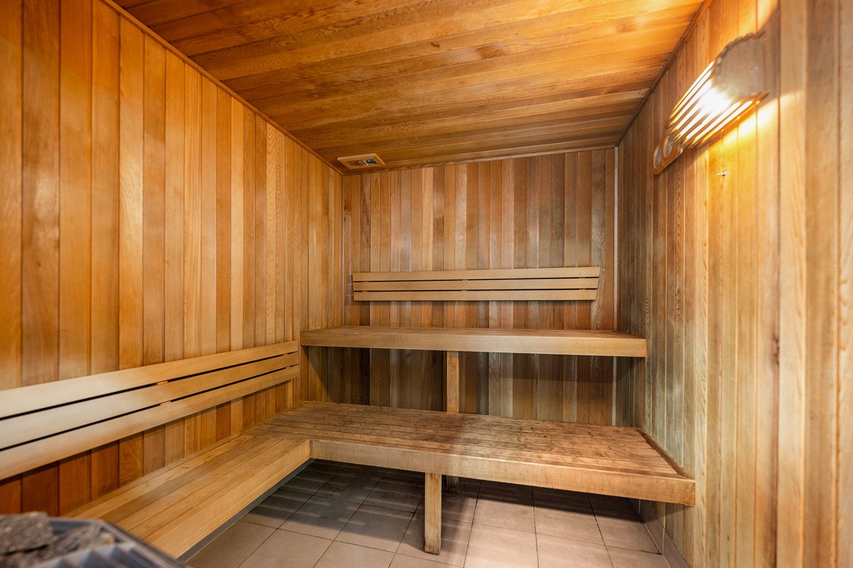 2084/2-14 The Esplanade Burleigh Heads 23