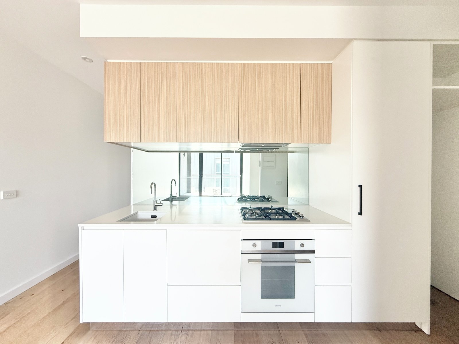 Gallery: 208/50 Bowlers Avenue