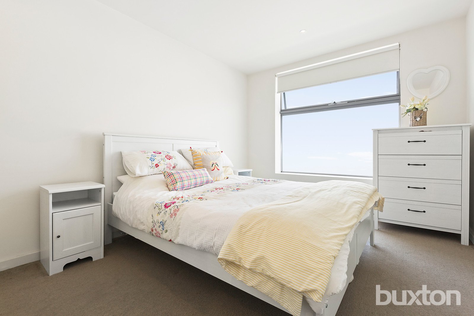 Gallery: 20/86-88 Beach Road