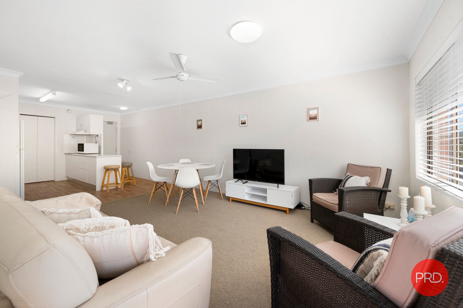 208/63 Ocean Parade COFFS HARBOUR 2